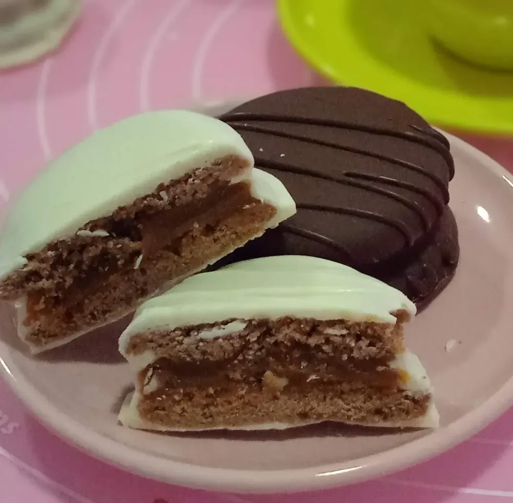 Alfajor Caseiro — foto 1 — Cassia Confeitos — Foz do Igua?u